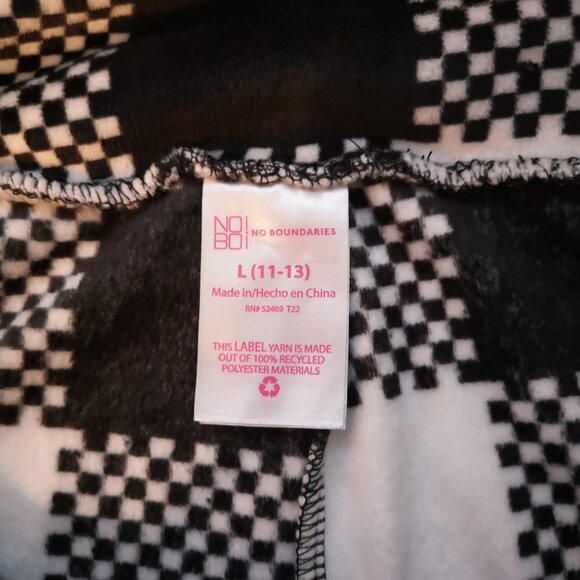 No Boundaries Youth's Size Large (11-13) Fleece Black & White Lounge Pants - Picture 3 of 6